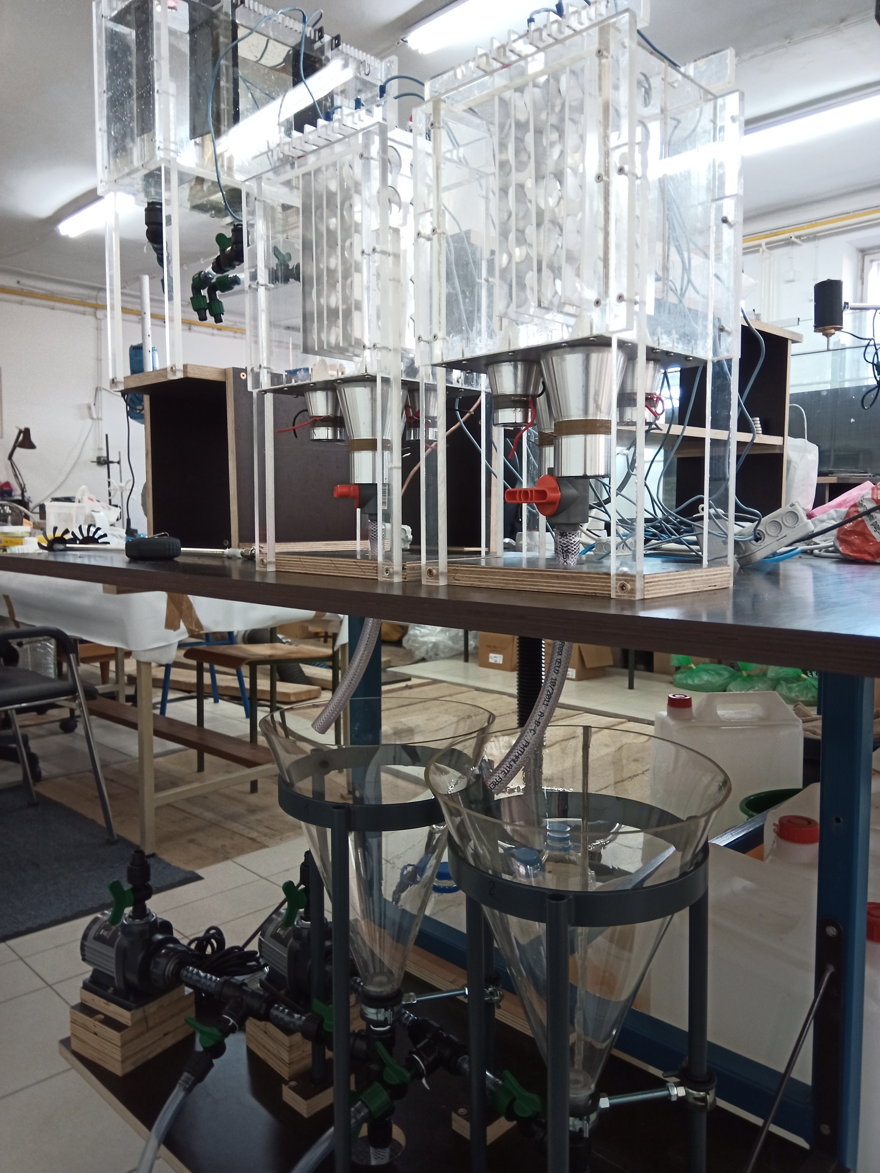 Laboratorijski i pilot uređaji